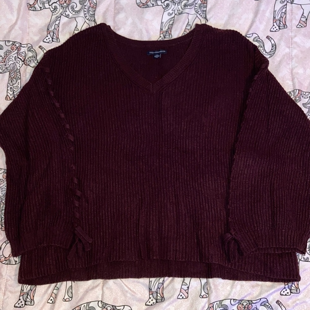American Eagle Sweater